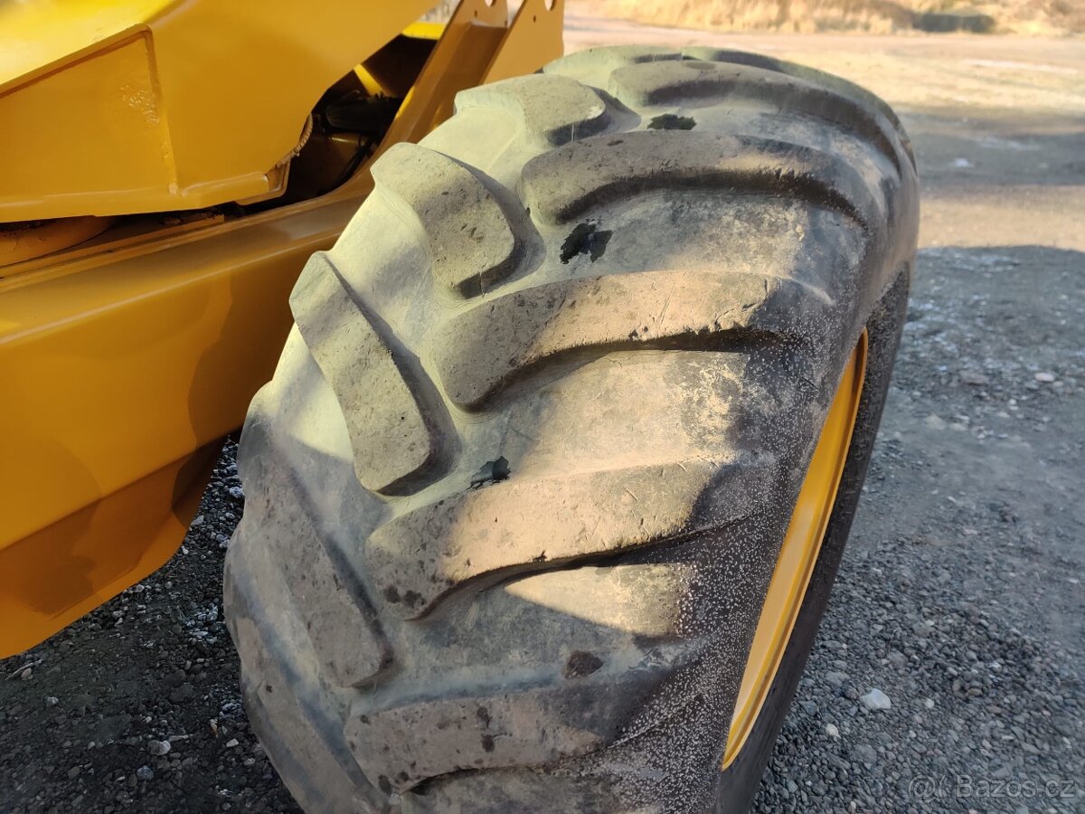 Stavebni Dempr HYDREMA 912 D - 5