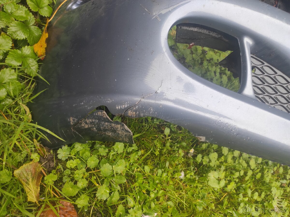 Nárazník w211 predfacelift - 5