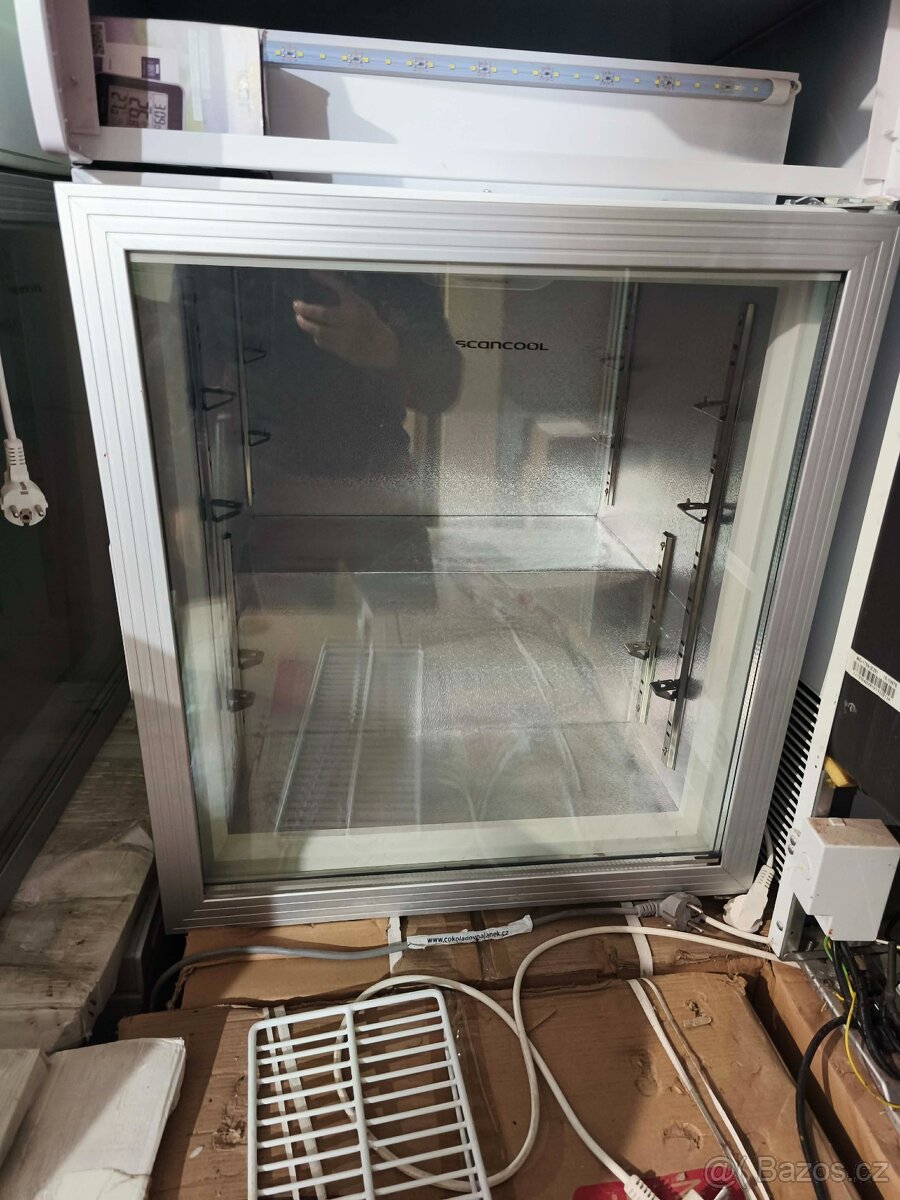 Prosklená mraznička SD 92 Scandomestic - 5