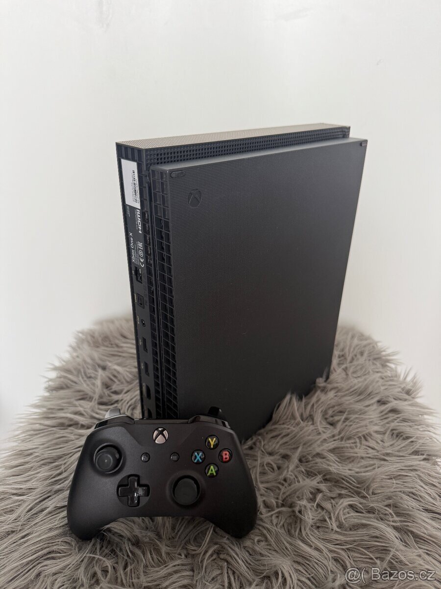 XBOX ONE X 1TB GOLD LIMITED EDICE - 5