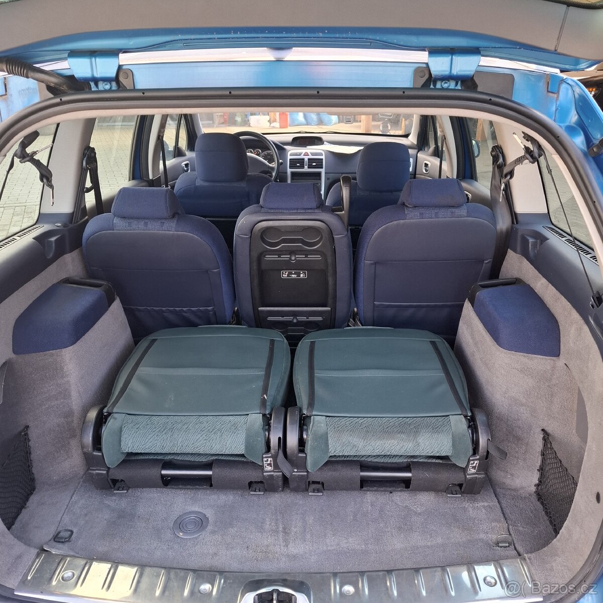 Peugeot 307 1.6 benzin automat r.v.2002/10 7 míst - 5