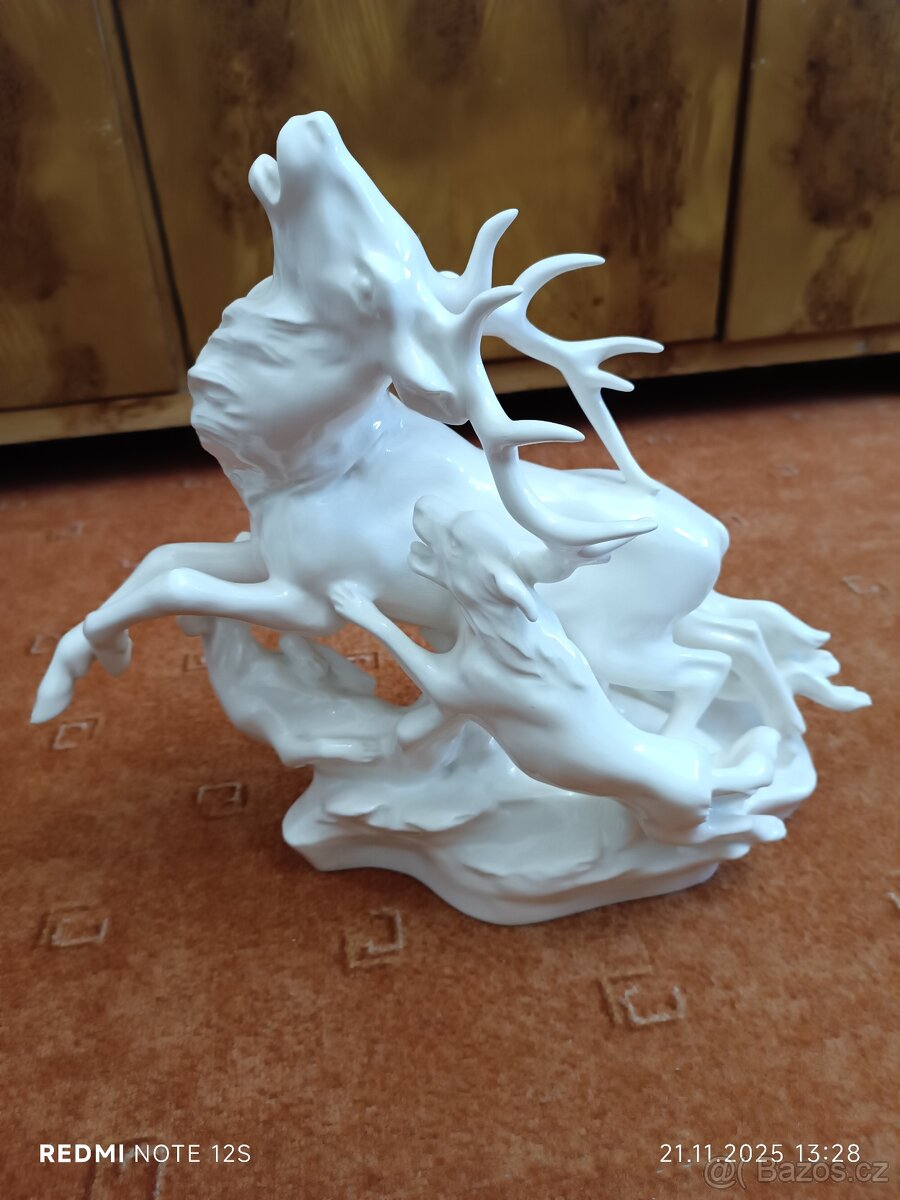 Soška porcelán royal dux štvanice jelen - 5