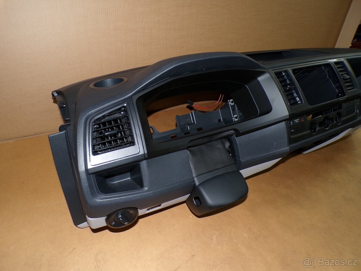 VW T6 palubní deska Caravelle Transporter TOP STAV - 5