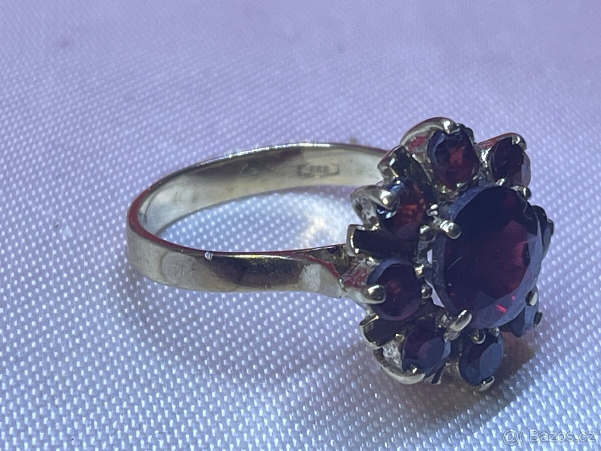 zlaty prsteň Český granát 8 karát - 5