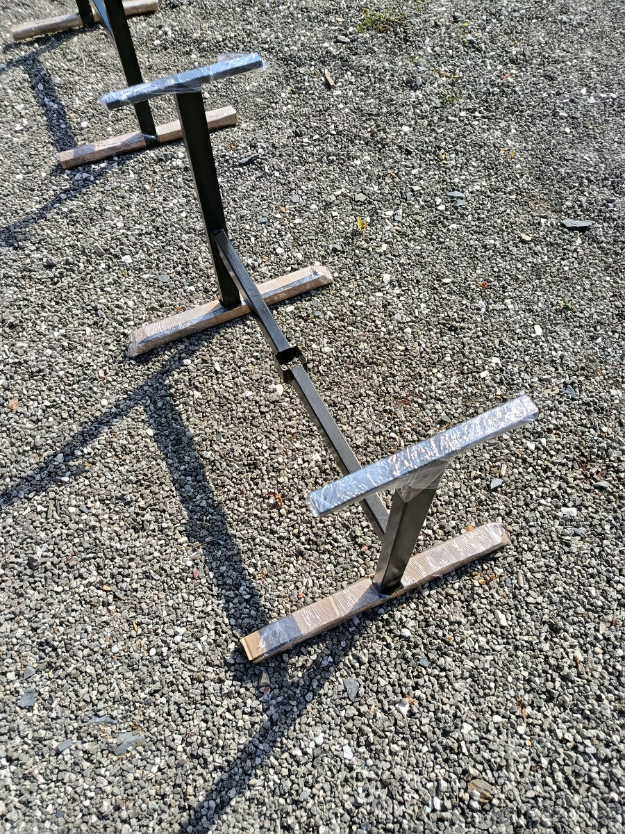 Dva kvalitní stoly - 5