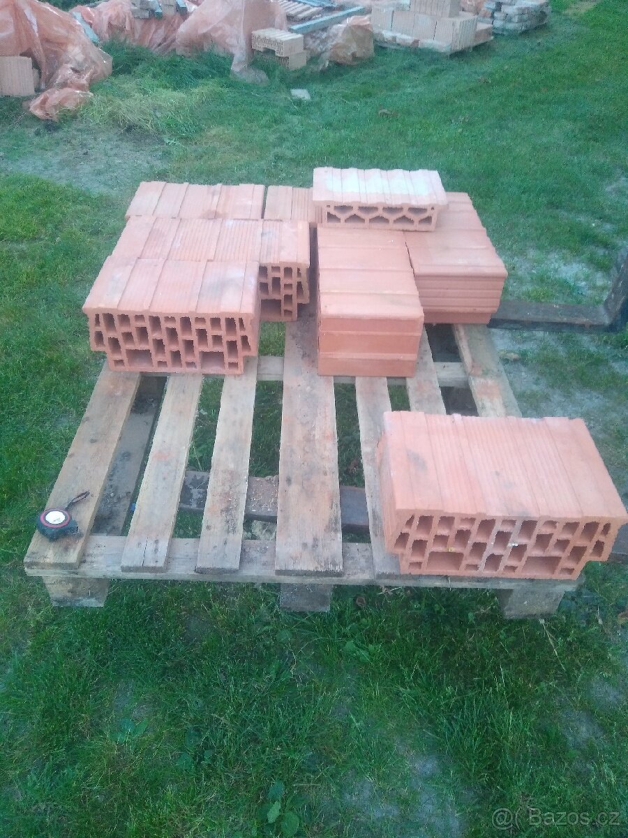 Cihly Heluz, Heluz family - 5