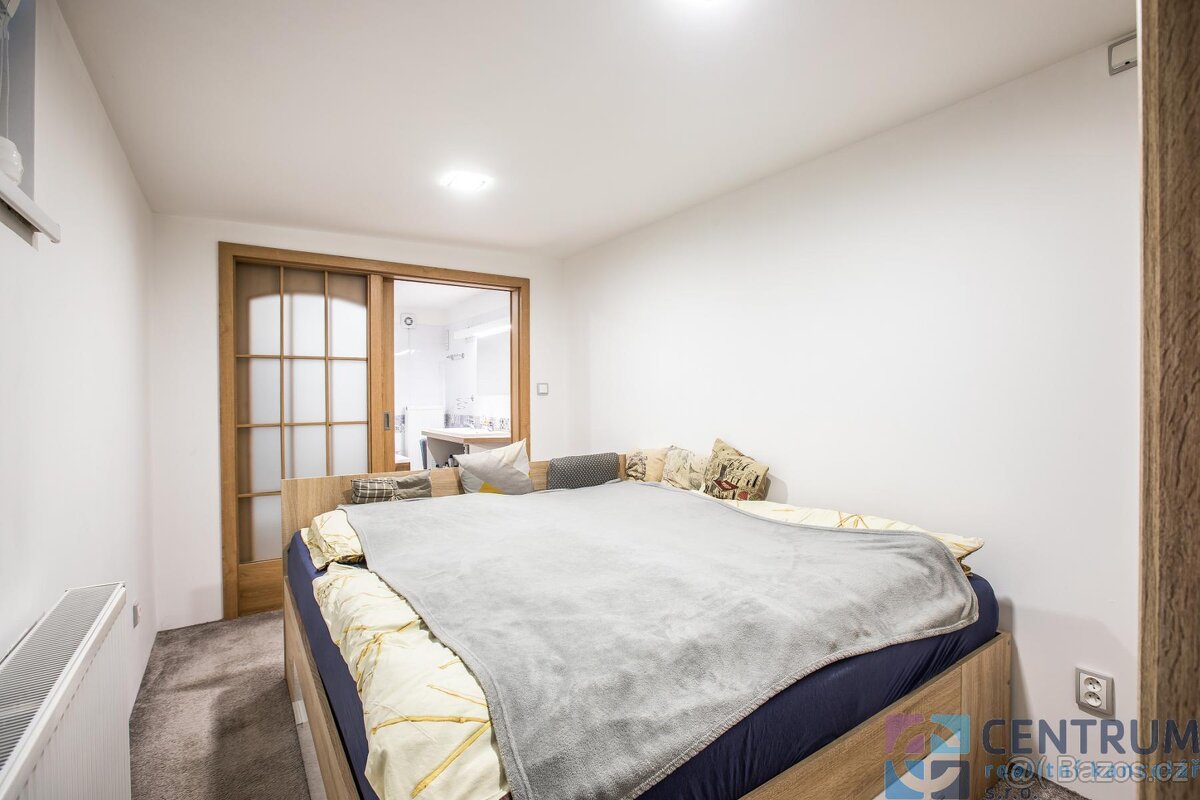 Prodej rodinného domu 250 m2, pozemek 1206 m2 - 5