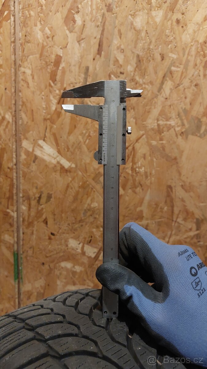 Originální Audi disky 7Jx15 H2 ET39 s pneumatikami Bridgesto - 5