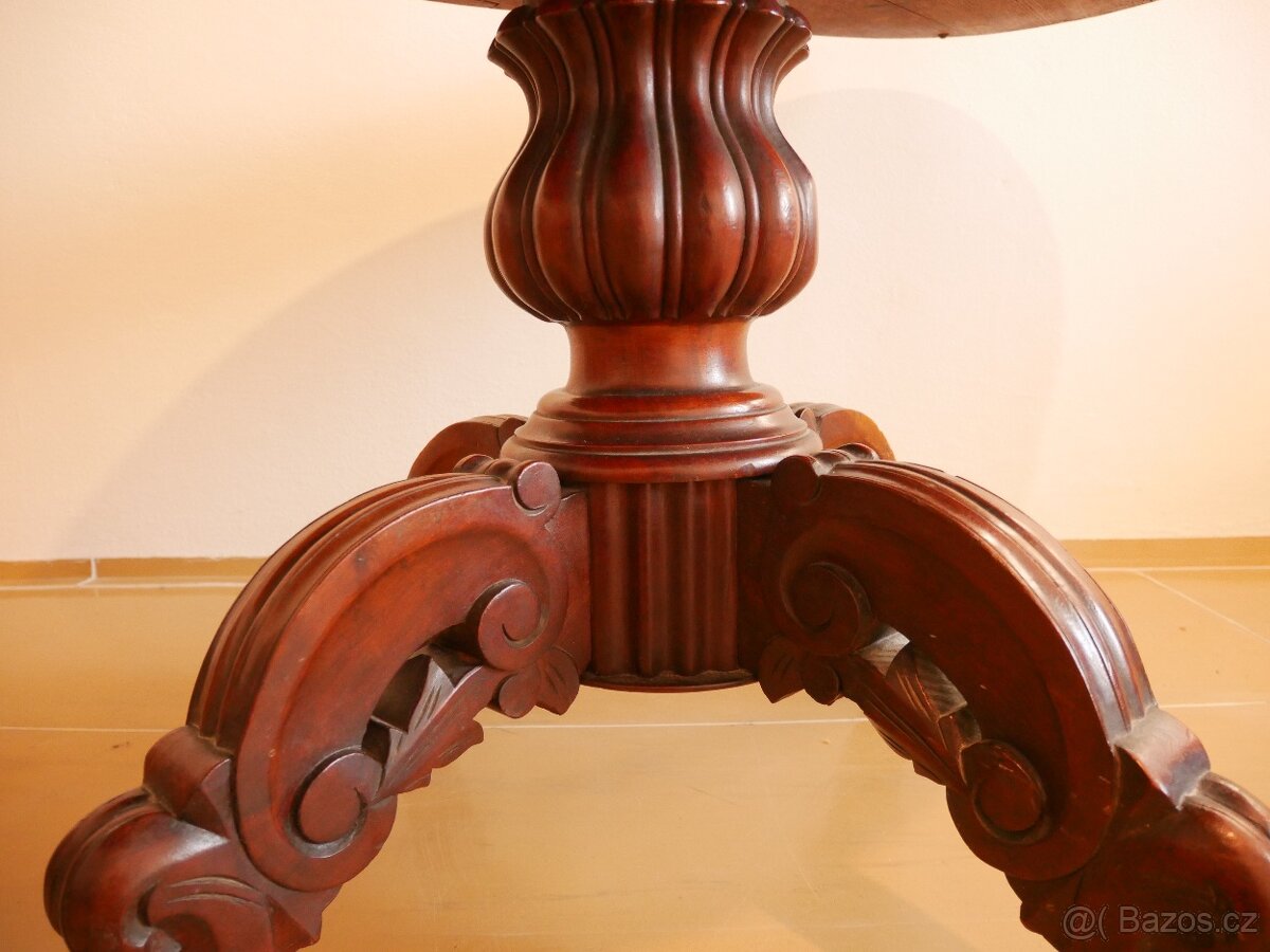 Starožitný oválný stůl z 19. století, bohaté řezby,140x80cm - 5