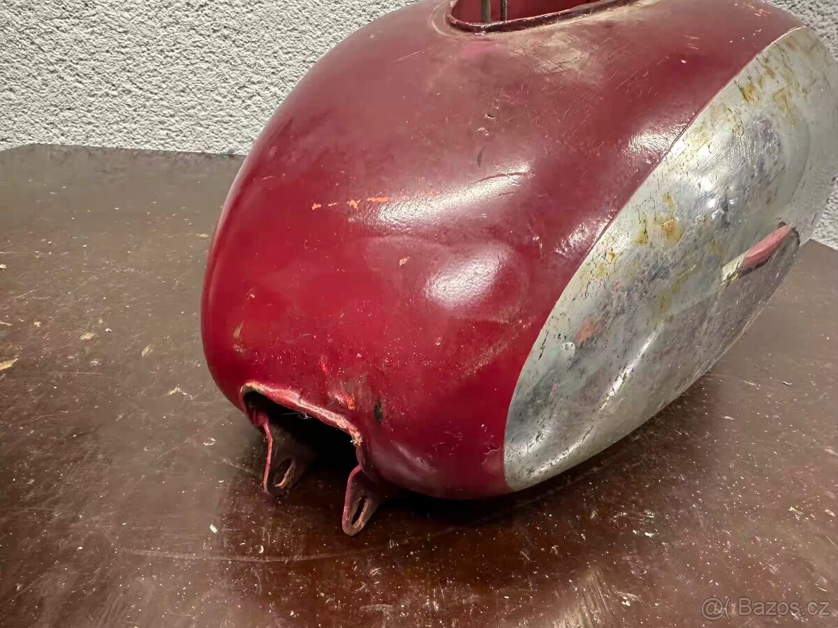 Predám nádrž JAWA 250/353 350/354 KYVACKA s otvor ampérmetr - 5