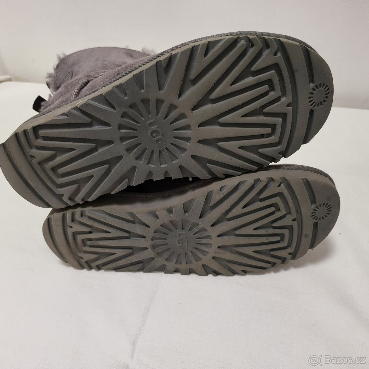 boty UGG Mini Bailey Bow, šedé, teplé, č.37 - 5