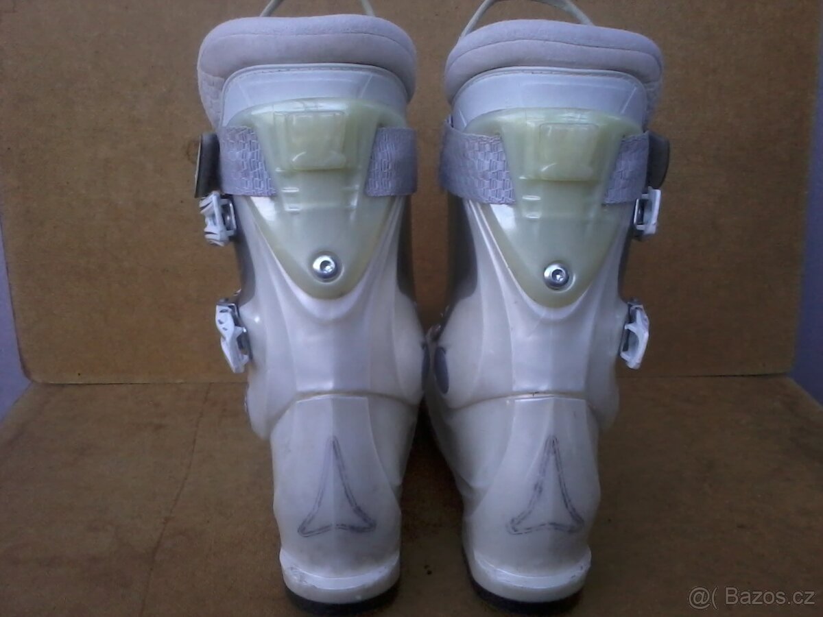 Lyžáky dámské Atomic 24,5 - 5