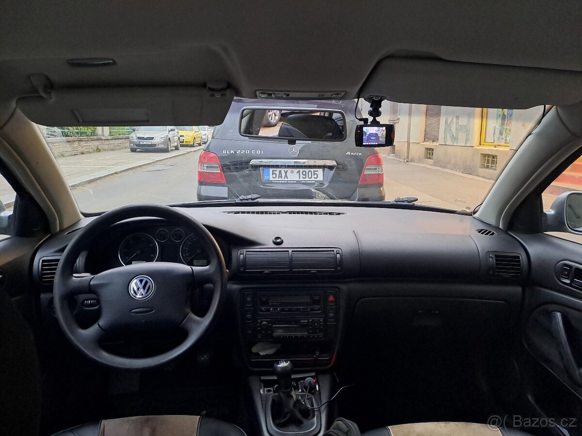 VW PASSAT VARIANT COMBI 1.9.TDI 2004 - 5