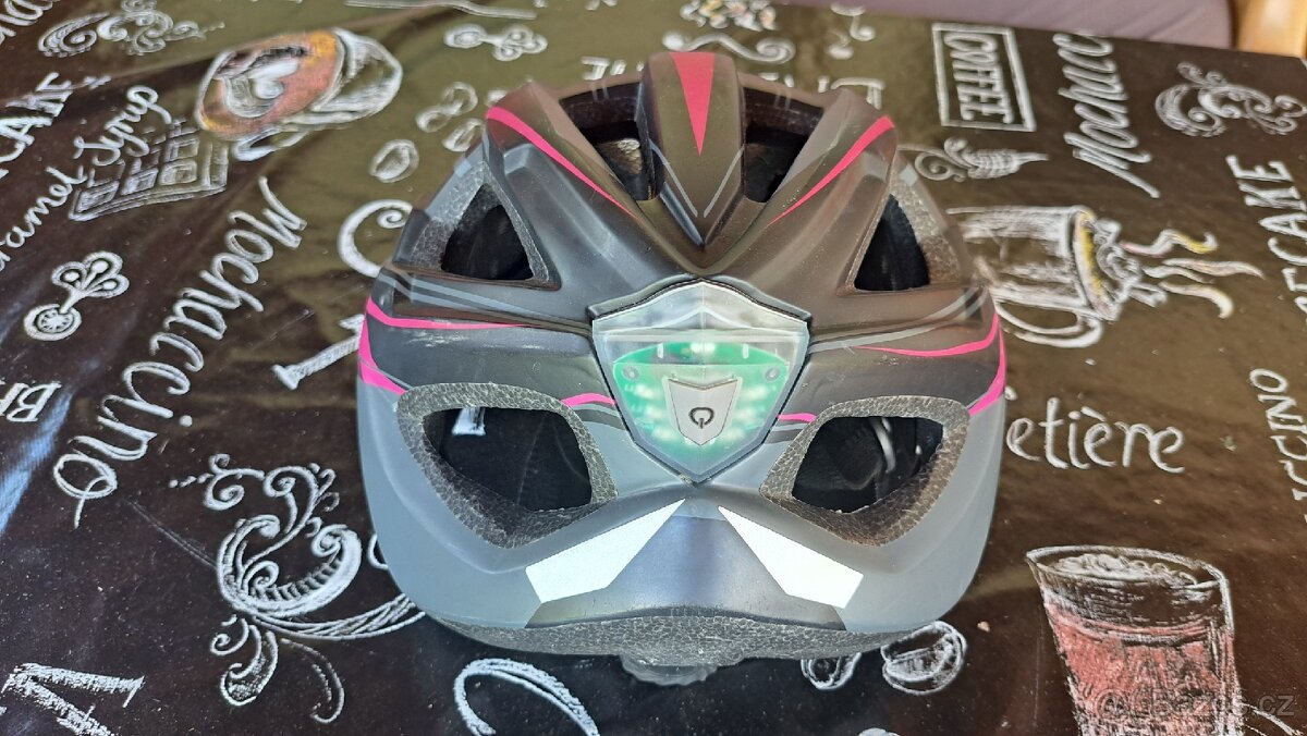 Přilba ( helma) na kolo. - 5