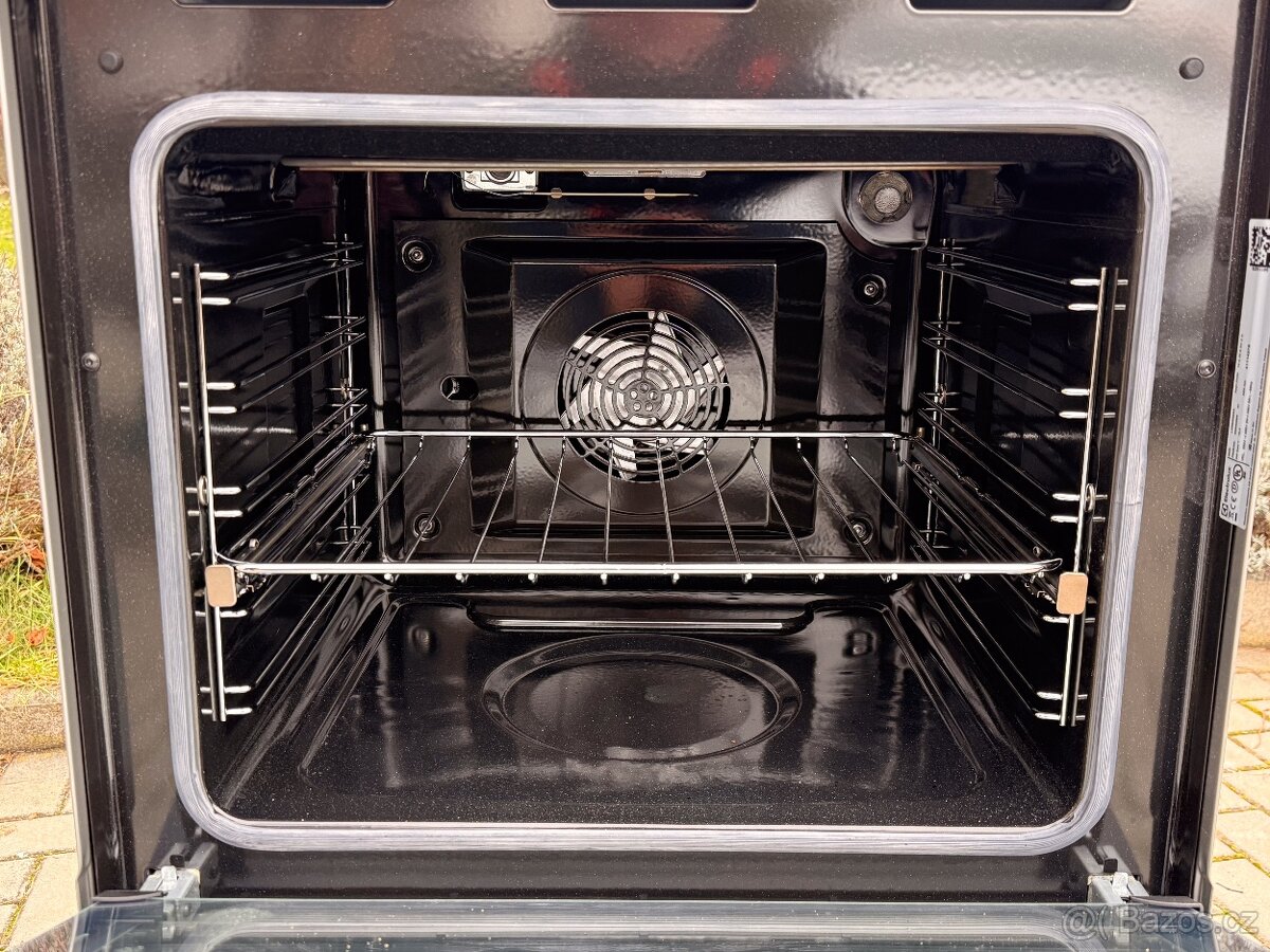 Prodám volně stojící nerezový sporák ELEKTROLUX 220/400V - 5