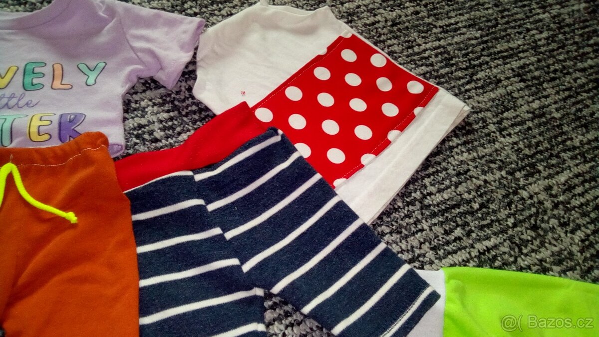 Oblečení,doplňky pro panenky /BB/,cena celkem - 5