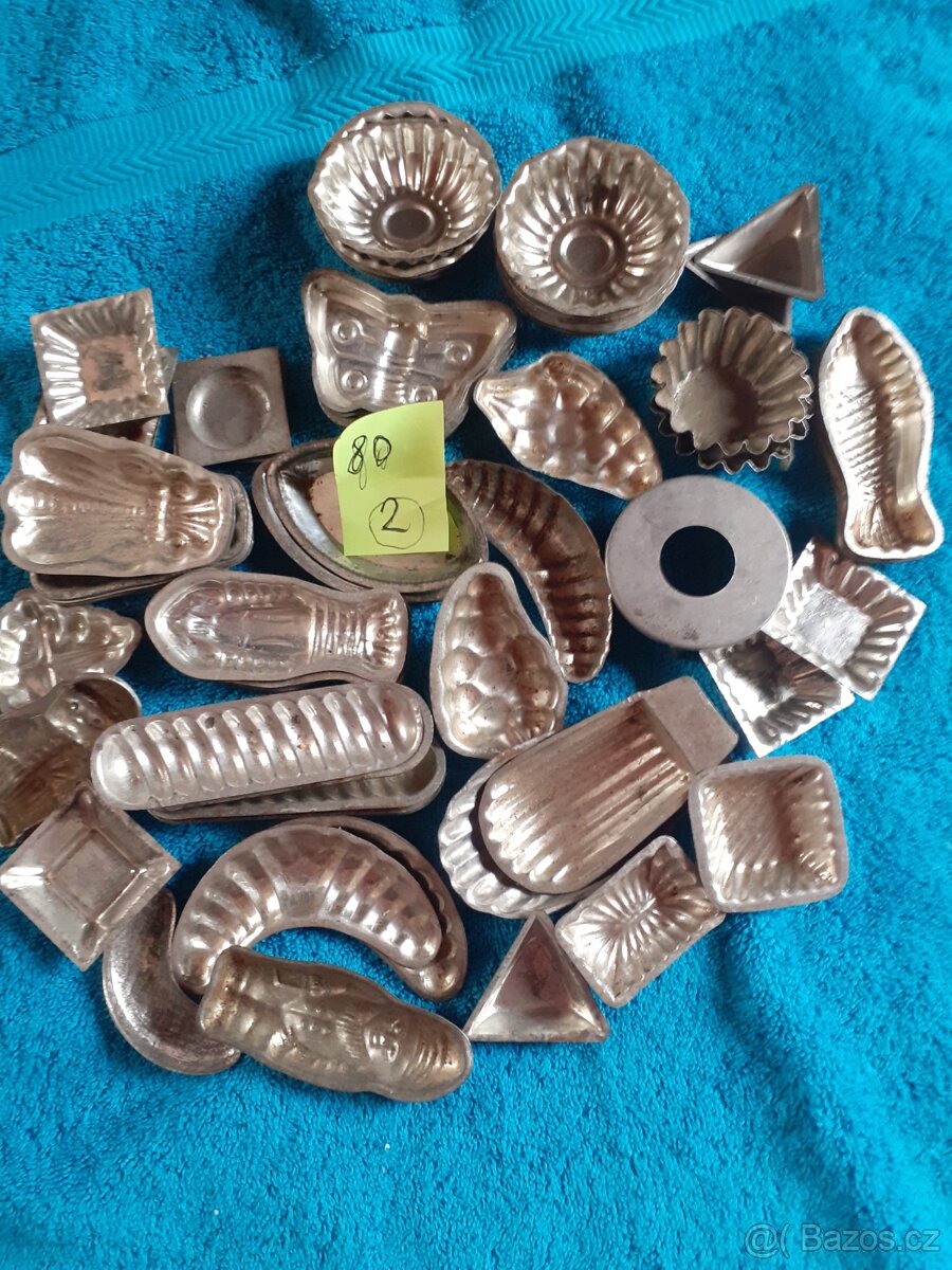 Retro formičky na cukroví, trubičky na kremrole ,na ořech - 5