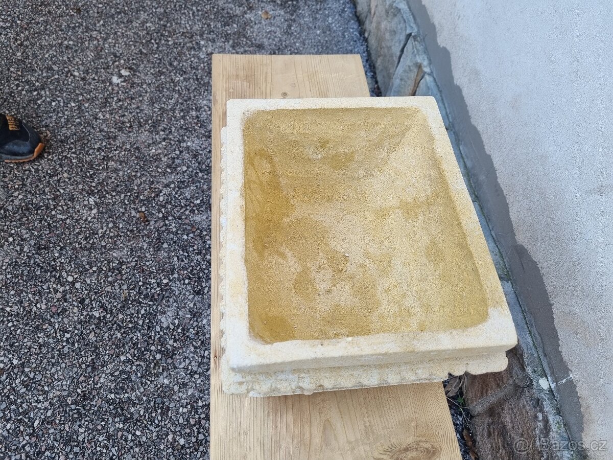 KRÁSNÝ FRANCOUZSKÝ KVĚTINÁČ - PÍSKOVEC - 5