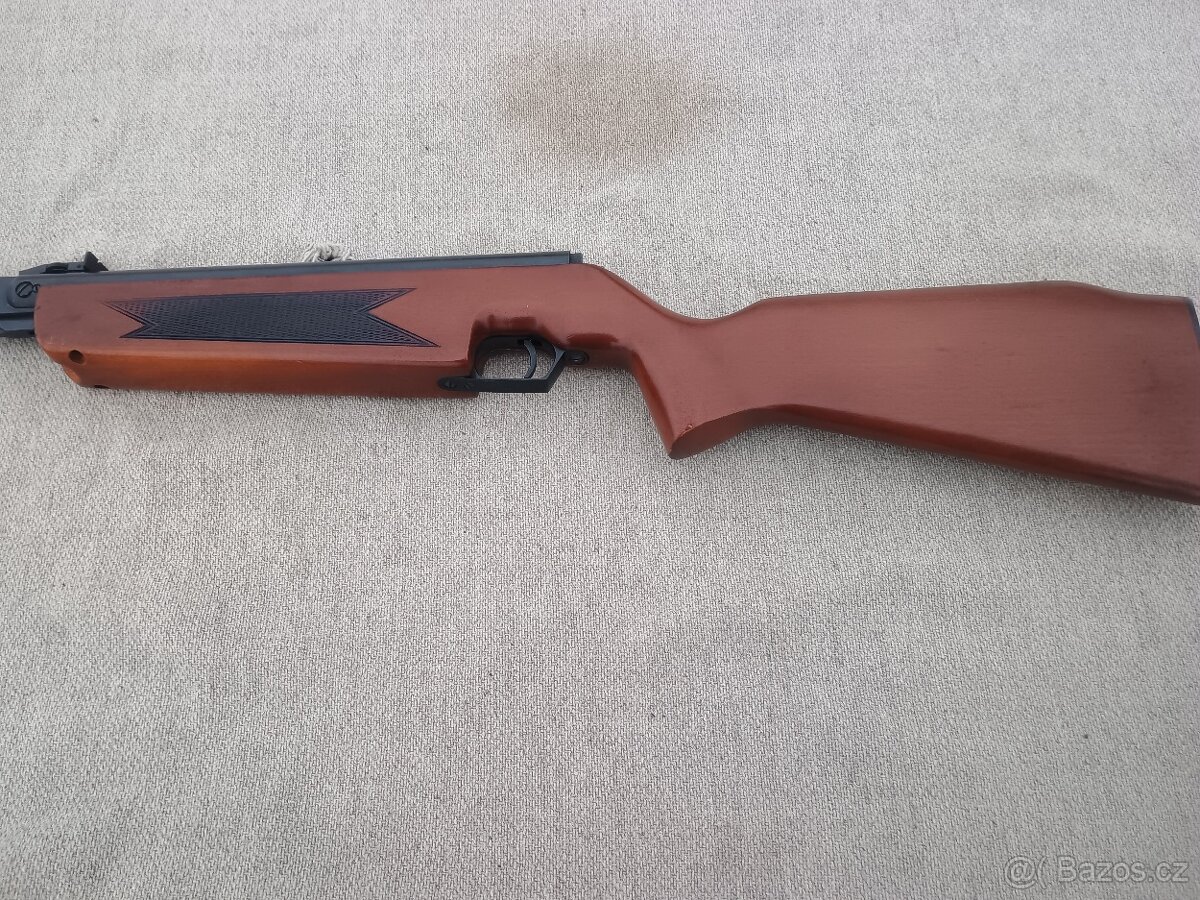 Vzduchovka Slavie 631 komplet s krabicí - 5