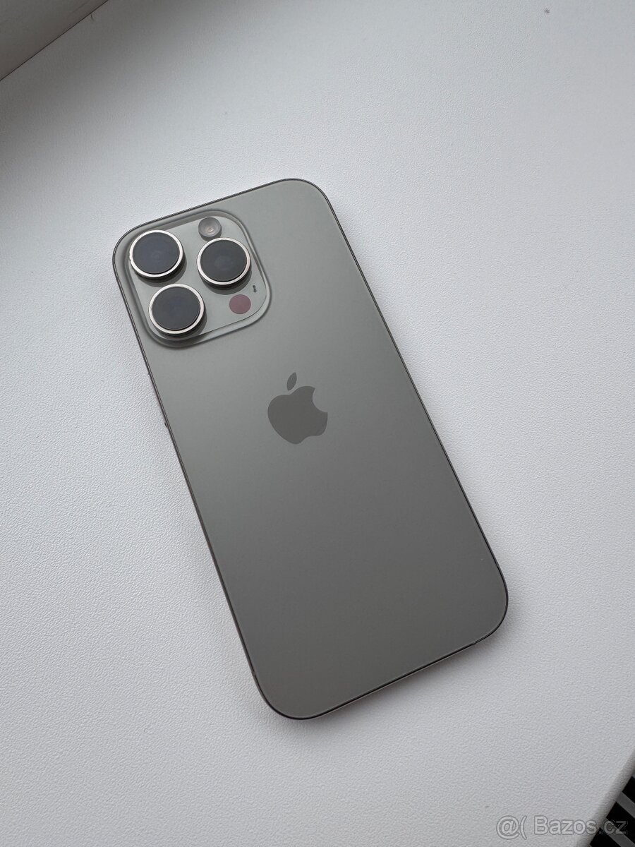 Apple iPhone 16PRO 128GB Přírodní titan - 5