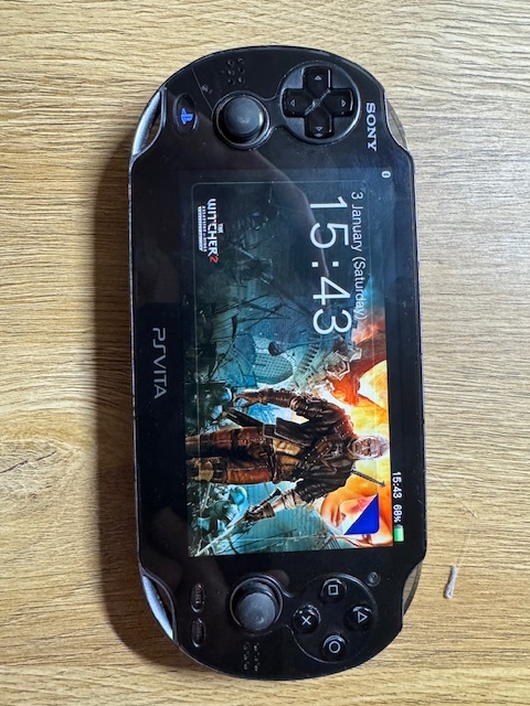 SONY PS VITA - 5