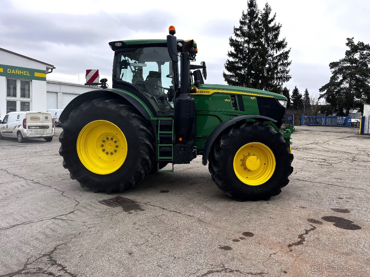 traktor John Deere 6R 250 - 5
