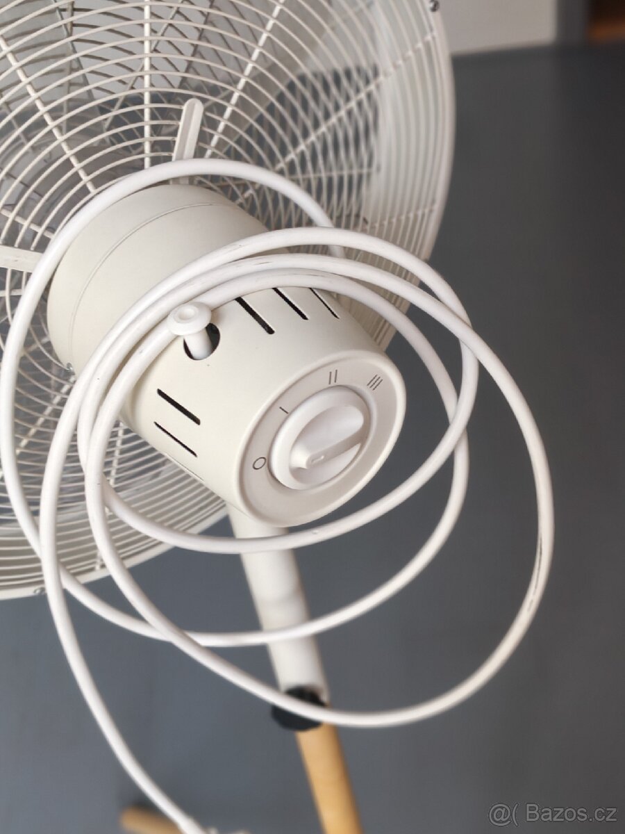 Stojanový ventilátor Sencor dřevo/kov - 5