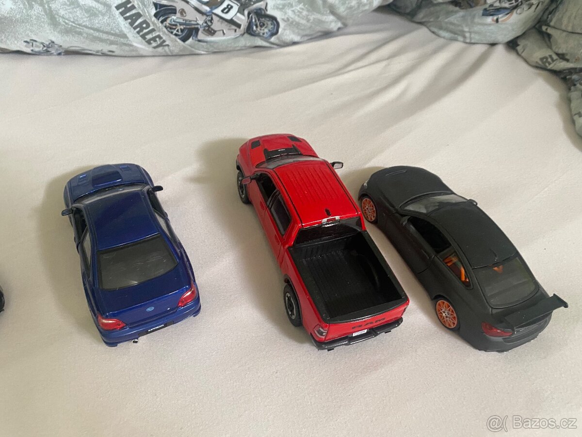 Modely aut 1/24 - 5