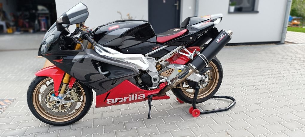 Prodám Aprilia RSV 1000R, r.v. 2027 - 5