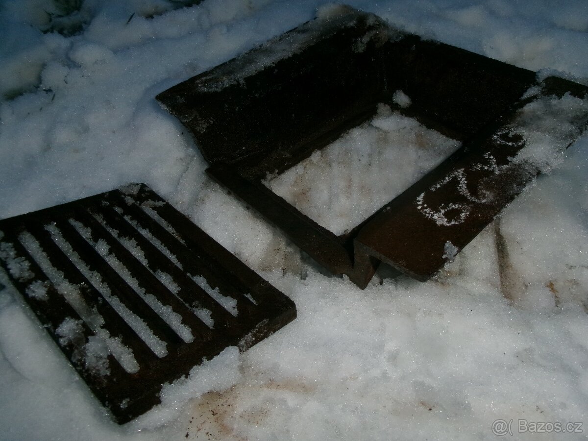 prodám různá stará kamnová dvířka, litinová kamínka bubínek, - 5