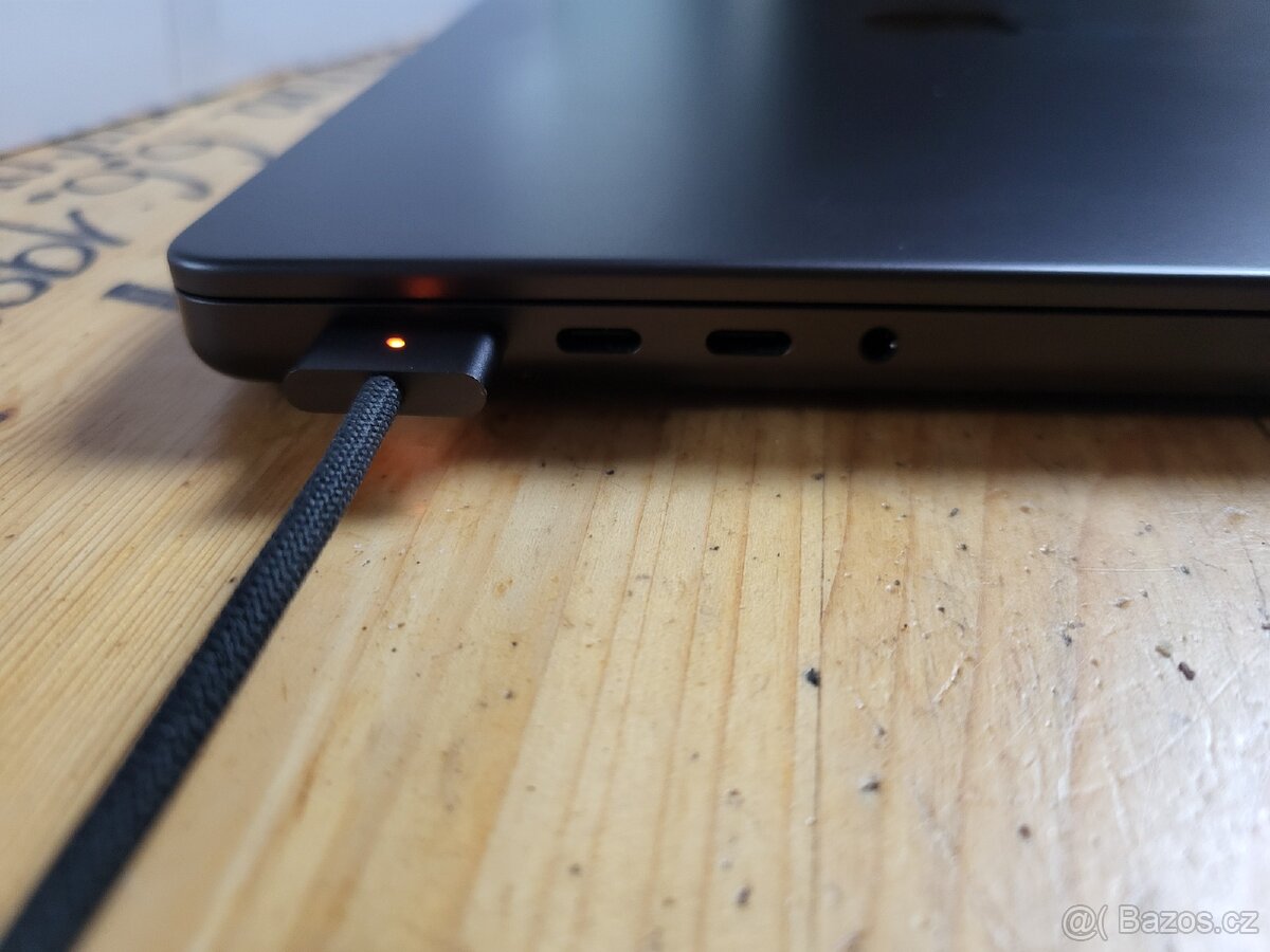 Apple macbook pro 14" - 5