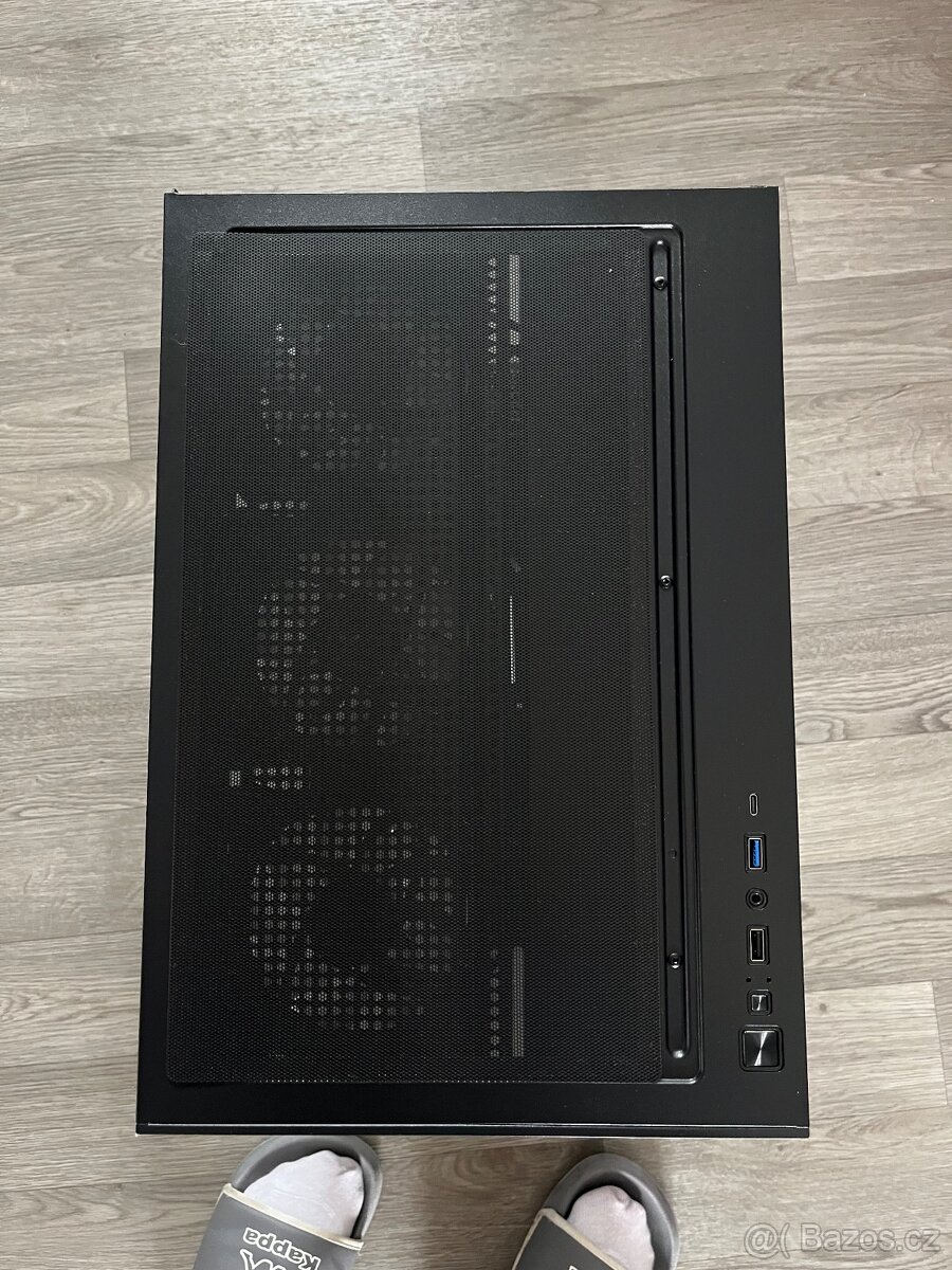 Pocítacové komponenty / Pocítacové skríne - 5