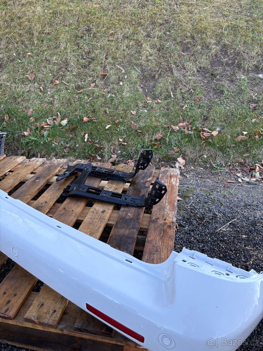 Zadní nárazník VW T5.1 - 5