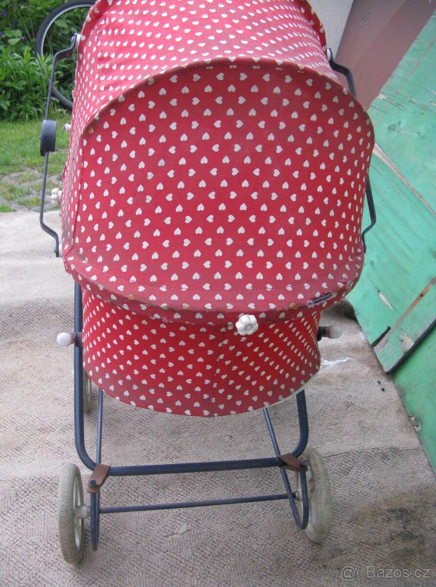 Hluboký RETRO kočárek pro panenky . - 5