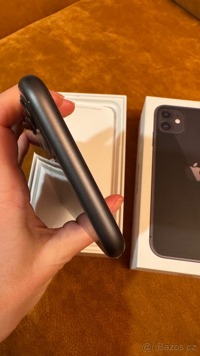 IPhone 11 64GB černý, top stav - 5
