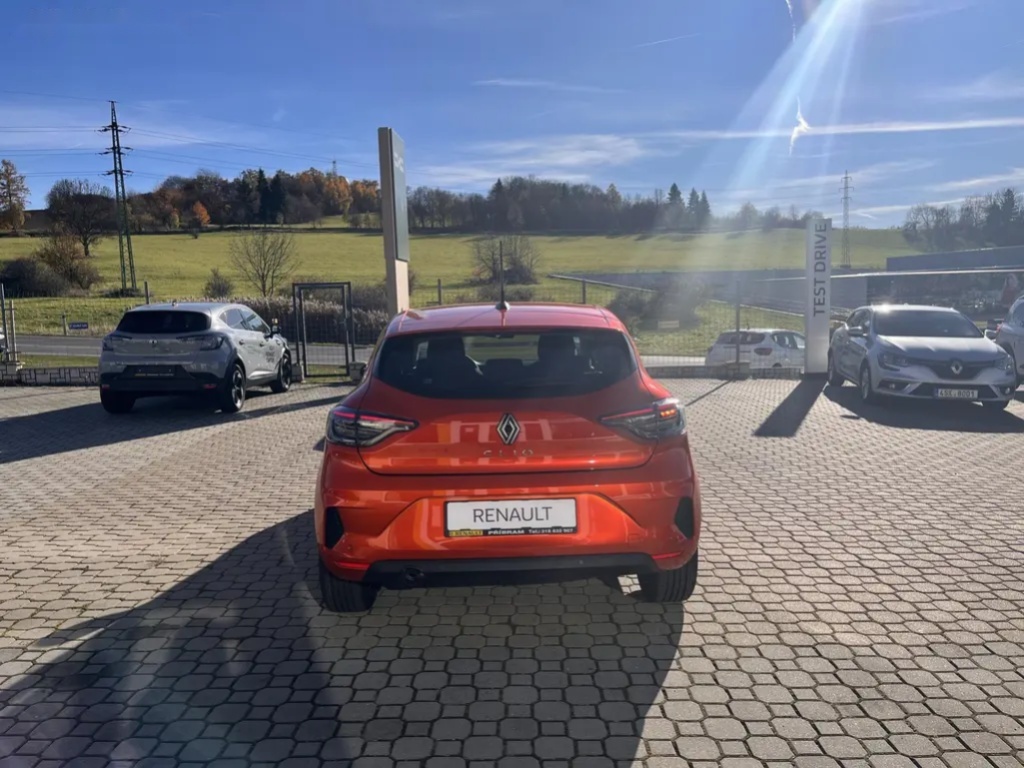 Renault Clio, generation TCe 90 1 - 5