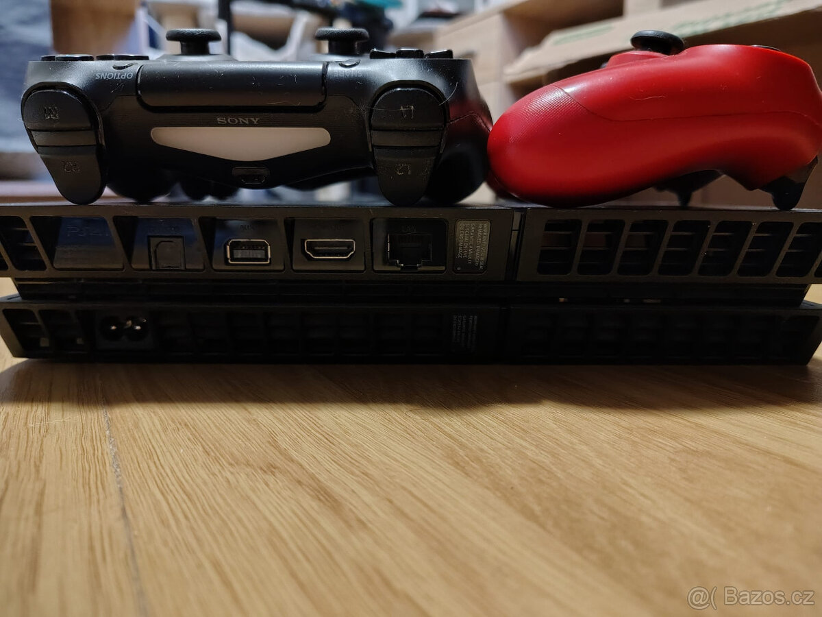 PS4 500gb + 3 ovladače - 5
