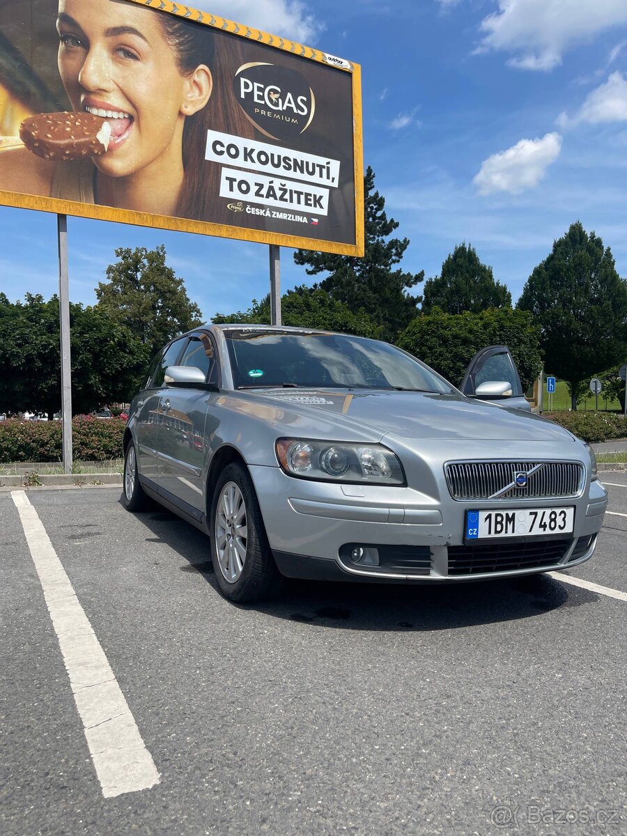 Volvo v50 - 5