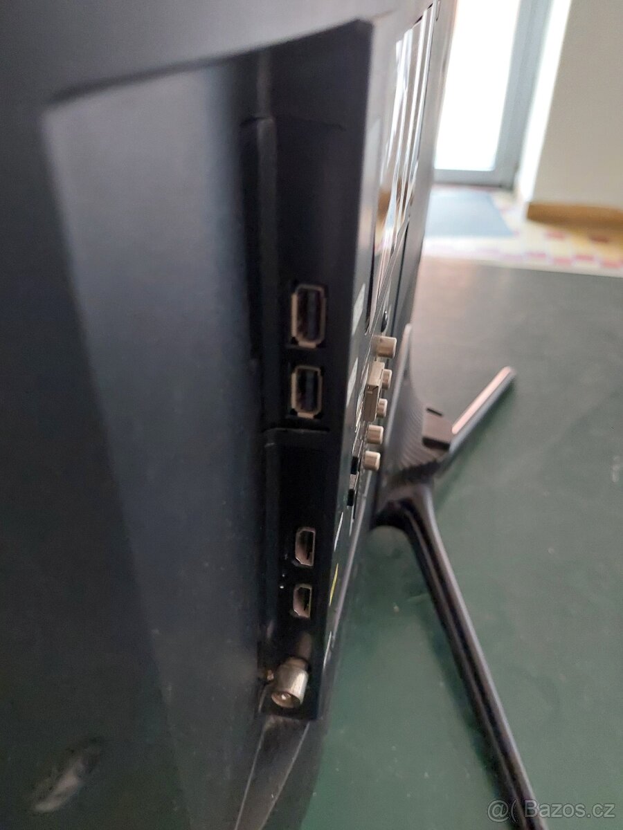 TV Samsung UE32F5500AW - 5