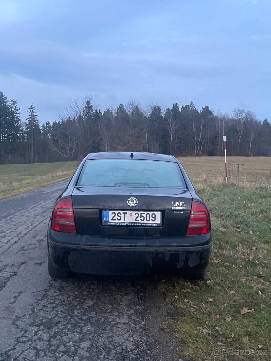 Škoda Superb 2,5tdi V6 - 5