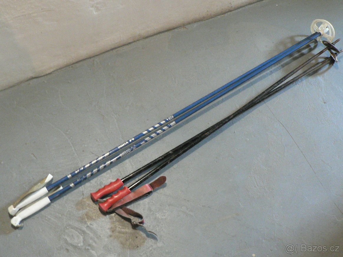 Konf.stolek, závěs.talíř, lampa, pánská bunda,ant.kabel, aj. - 5