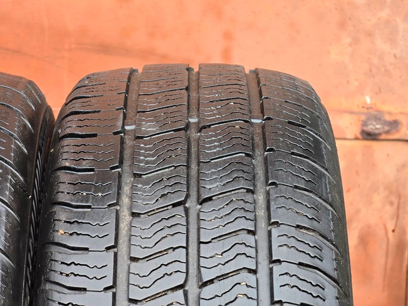 Zimní Barum 195/60/16C - 5