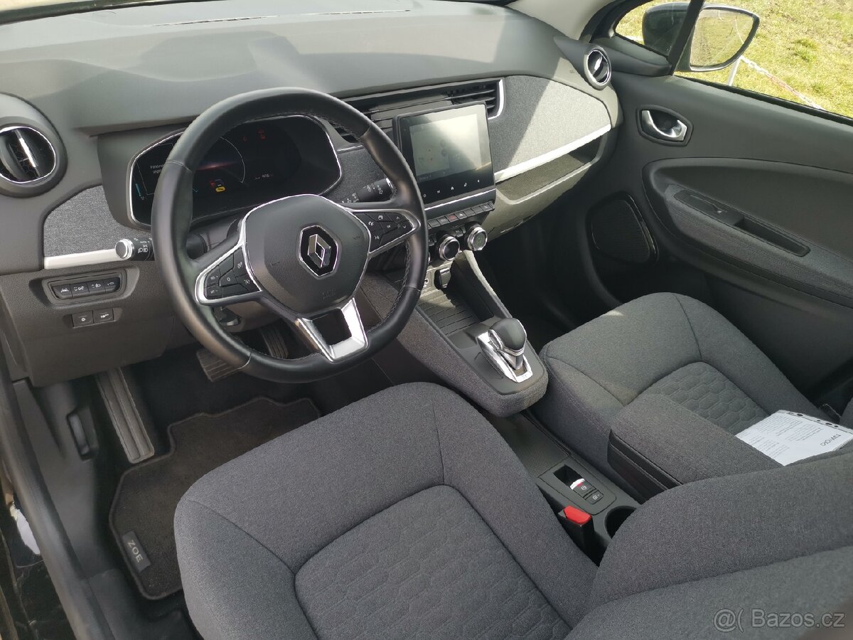 Renault Zoe R110 52 kWh – přijímám rezervace - 5
