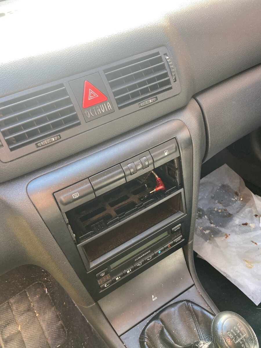 Škoda Octavia 2.0i 85kw - 5