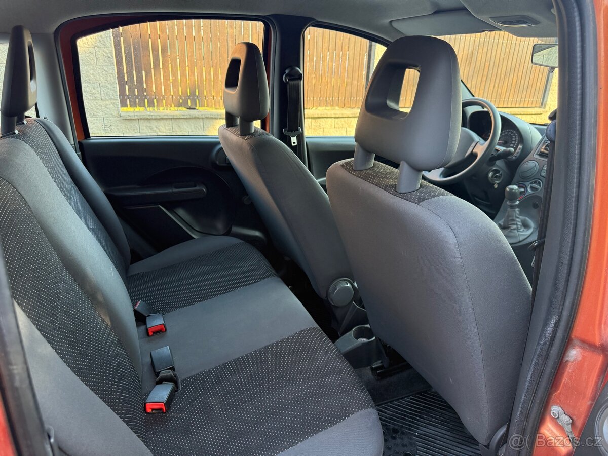 Fiat Panda 1.1 40kW ,79.000 najeto. - 5