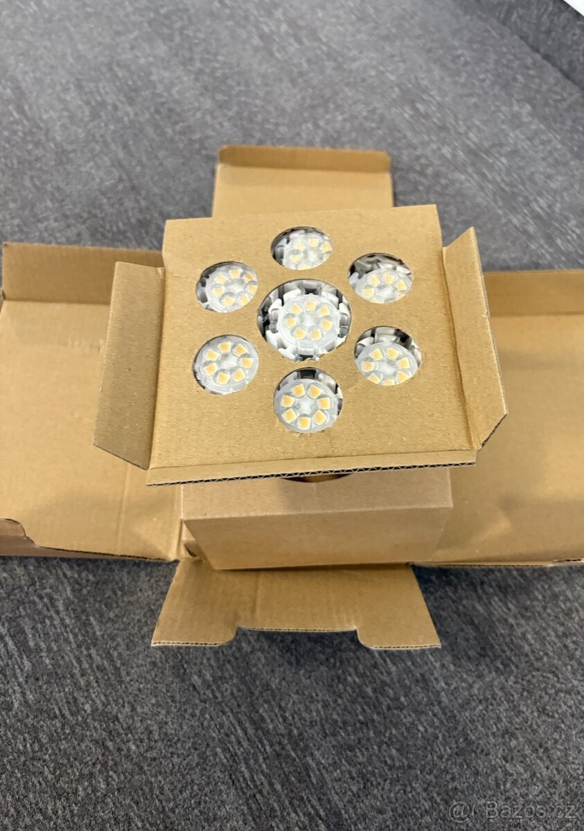 Prodám SANSI LED žárovku E27 pro růst rostlin 36W - 5