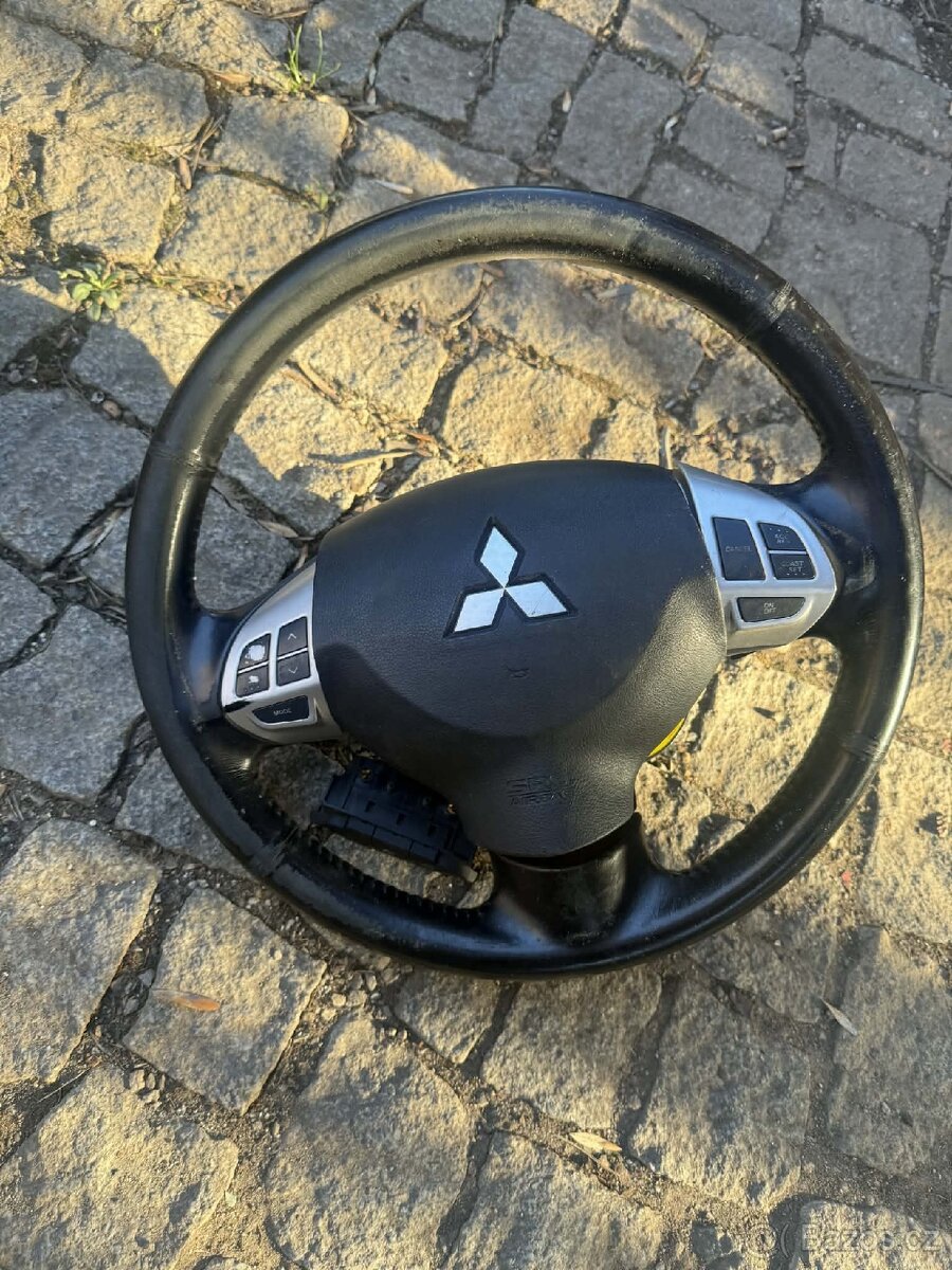 Volant Mitsubishi lancer - 5