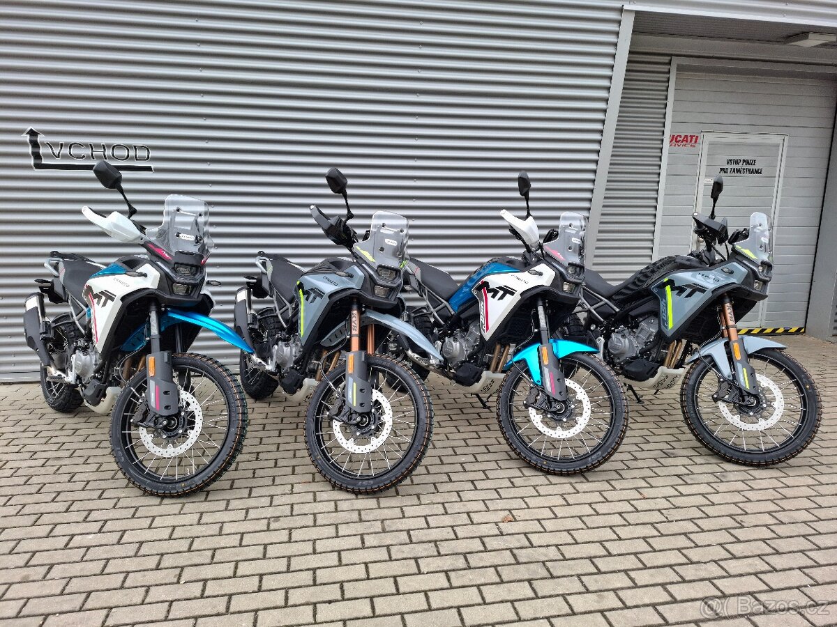 CFMOTO 450MT-R (modrá)