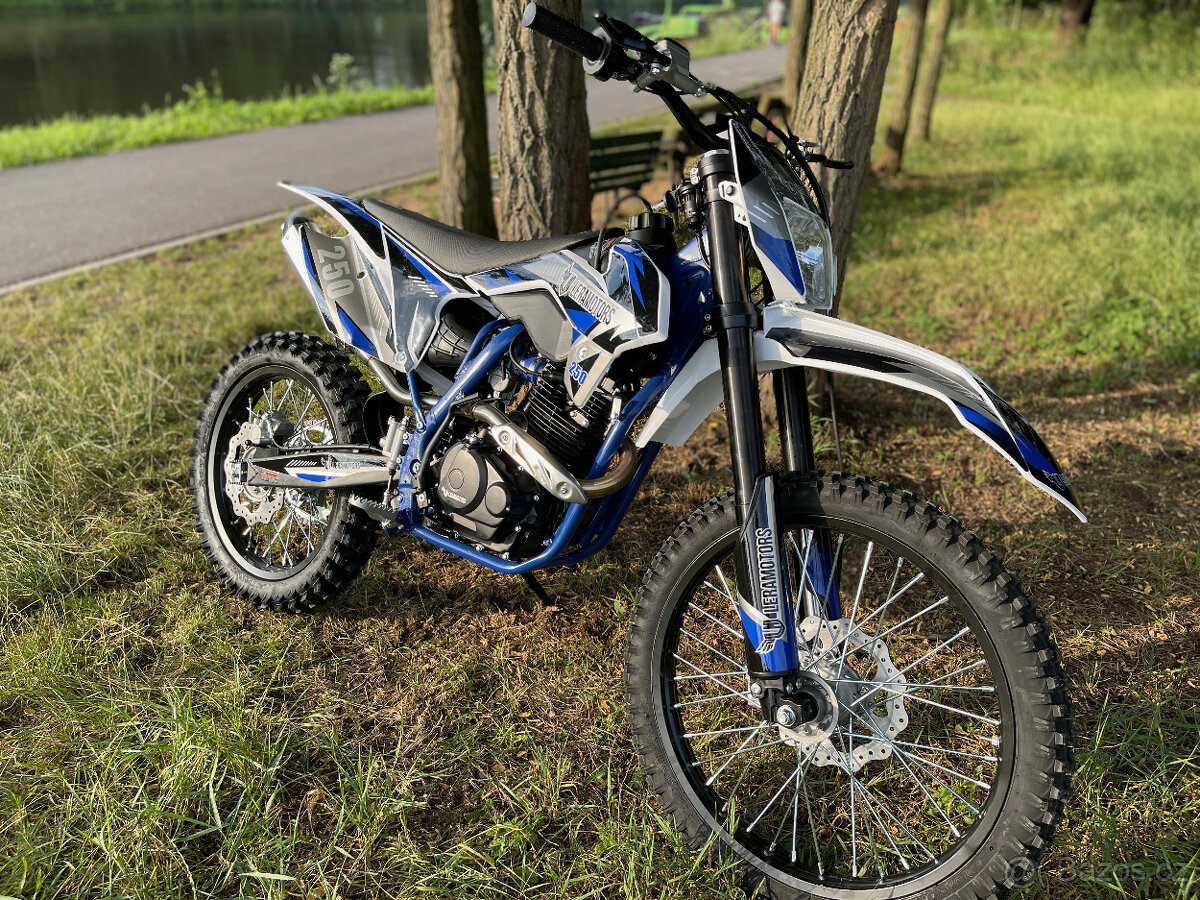 Pitbike Leramotors Killer 250ccm, kola 21/18, modra