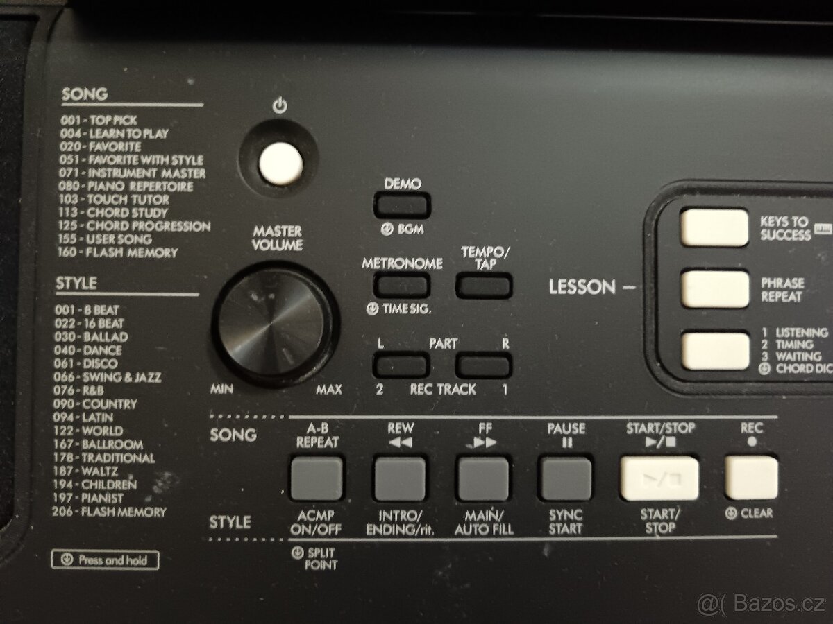 Klávesy Yamaha PSR E373, stojan, ZÁNOVNÍ - 5